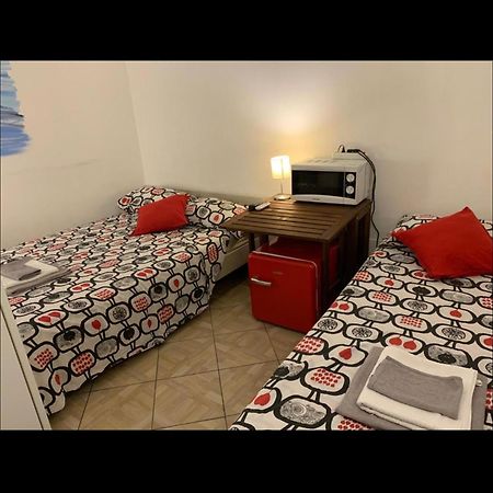 Backpackers House Bed & Breakfast Bologna Exterior photo